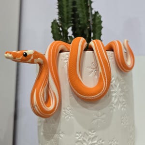 Encantadoras serpientes de arcilla polimérica / Decoración única para macetas / Adorno para el hogar y el jardín hecho a mano