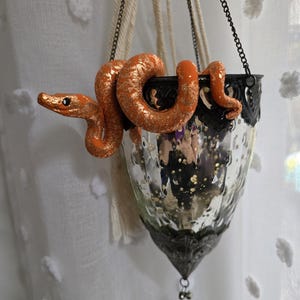 Bezaubernde Schlangen orange gold, Polymer Clay Schlangen | Blumentopf Dekor | Handgemachter Akzent für Haus & Garten