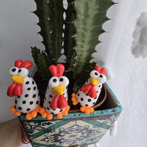 Handmade Polymer Clay Chicken Plant Pot Pet: Whimsical Garden Decor