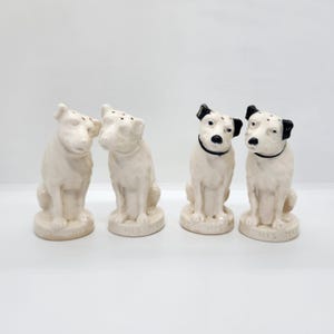 RCA Victor Nipper Dog Listening to His Master&#39;s Voice Ceramic Salt & Pepper Shakers