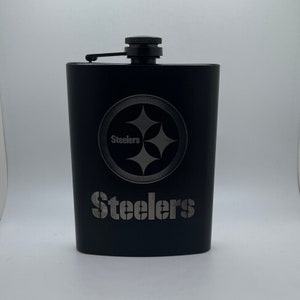 Custom &quot;Pittsburgh Steelers&quot; Flask