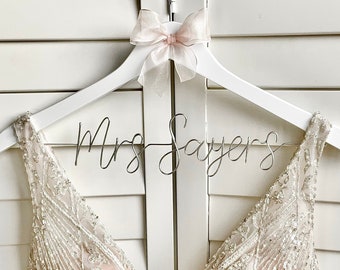 Personalised wedding dress hanger, Wire bridal hanger, Custom engagement gift for bride, Bridesmaid proposal