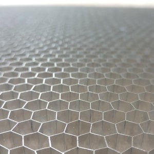 800x800x10mm honeycomb plate with 6,5mm cell size for CO2 laser cutting