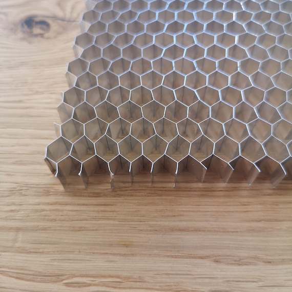 440x310x10mm Honeycomb Plate (17.25x12.25x0.4 Inch) With 6,5mm