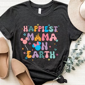 Camisa de la mamá más feliz de la Tierra, sudadera con orejas de Mickey Mouse, camiseta del Reino Mágico, camiseta de viaje familiar a juego de Disney, regalo para el Día de la Madre