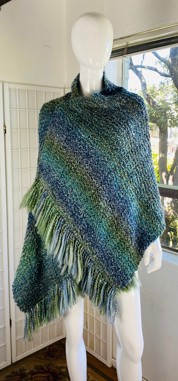 Hand Knit Woman's Multi Color Shawl w/Fringes.