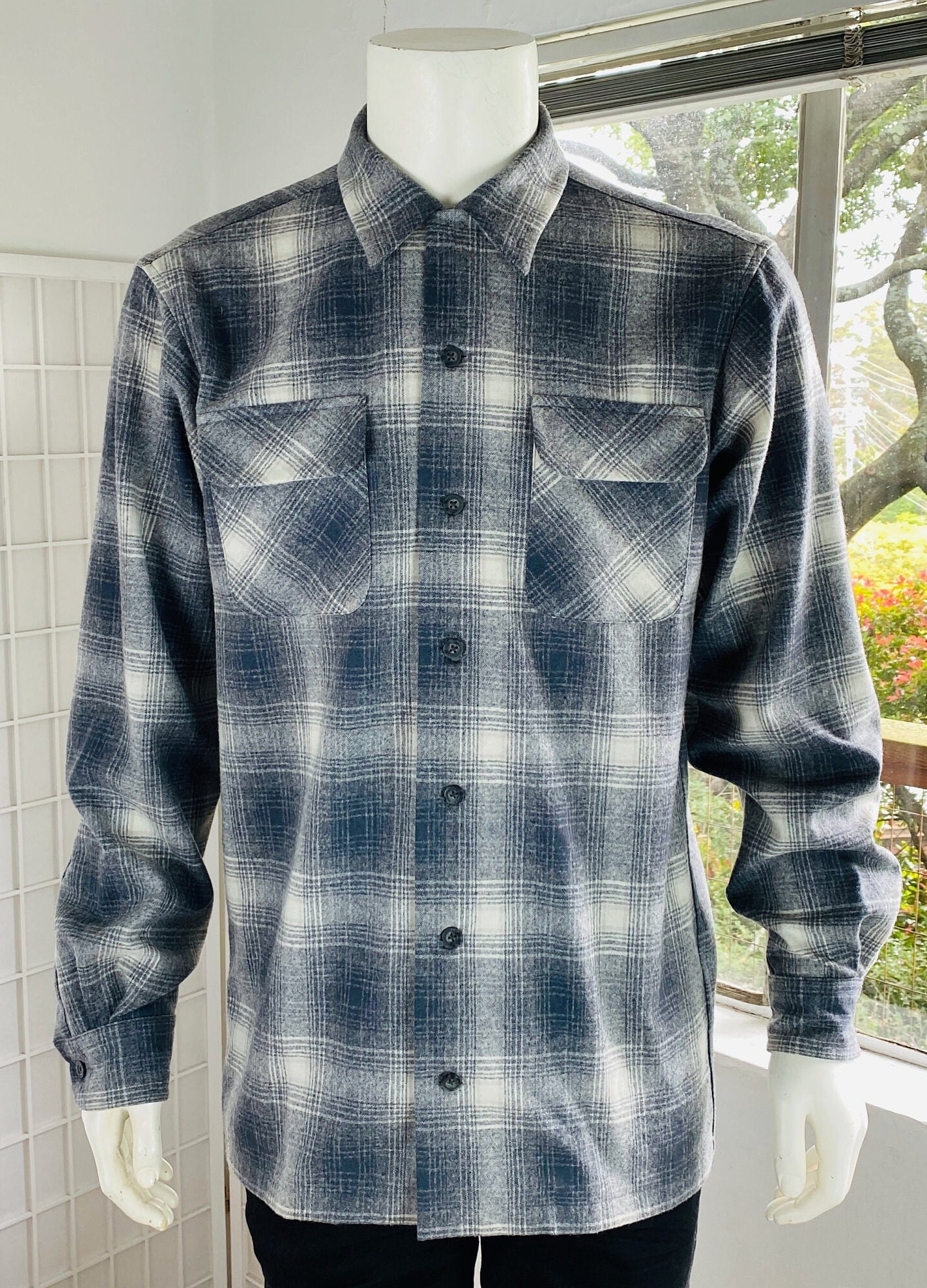 Pendelton Mens Gray Shadow Plaid Board Shirt, M. - Etsy