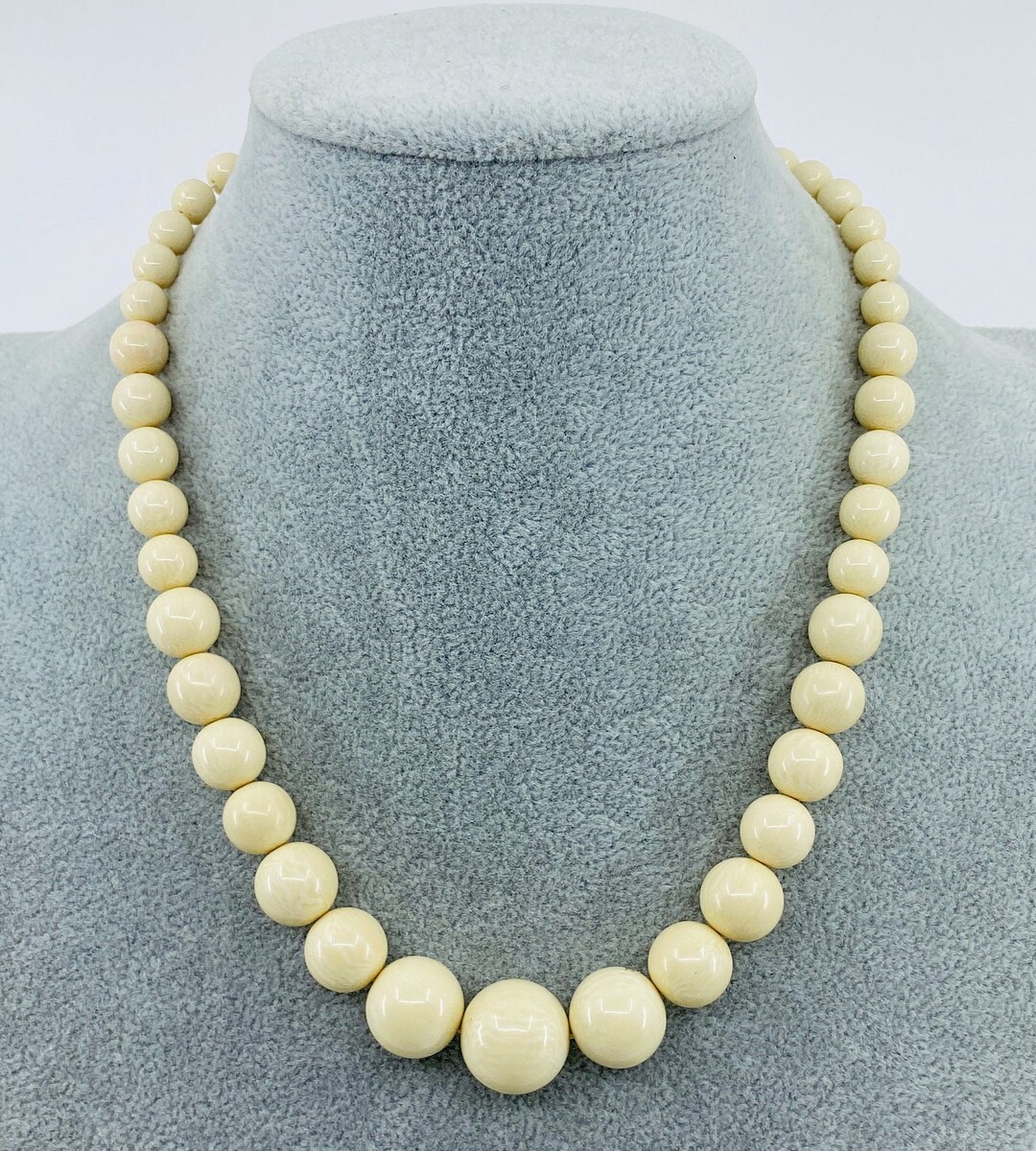 Estate Hand Carved Natural Beaded Graduated 18 Necklace. - Etsy