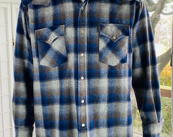 Vintage Pendleton Western Style Mens Blue Shadow Plaid Shirt, M Vintage Pendleton Western Style Mens Blue Shadow Plaid Shirt, M