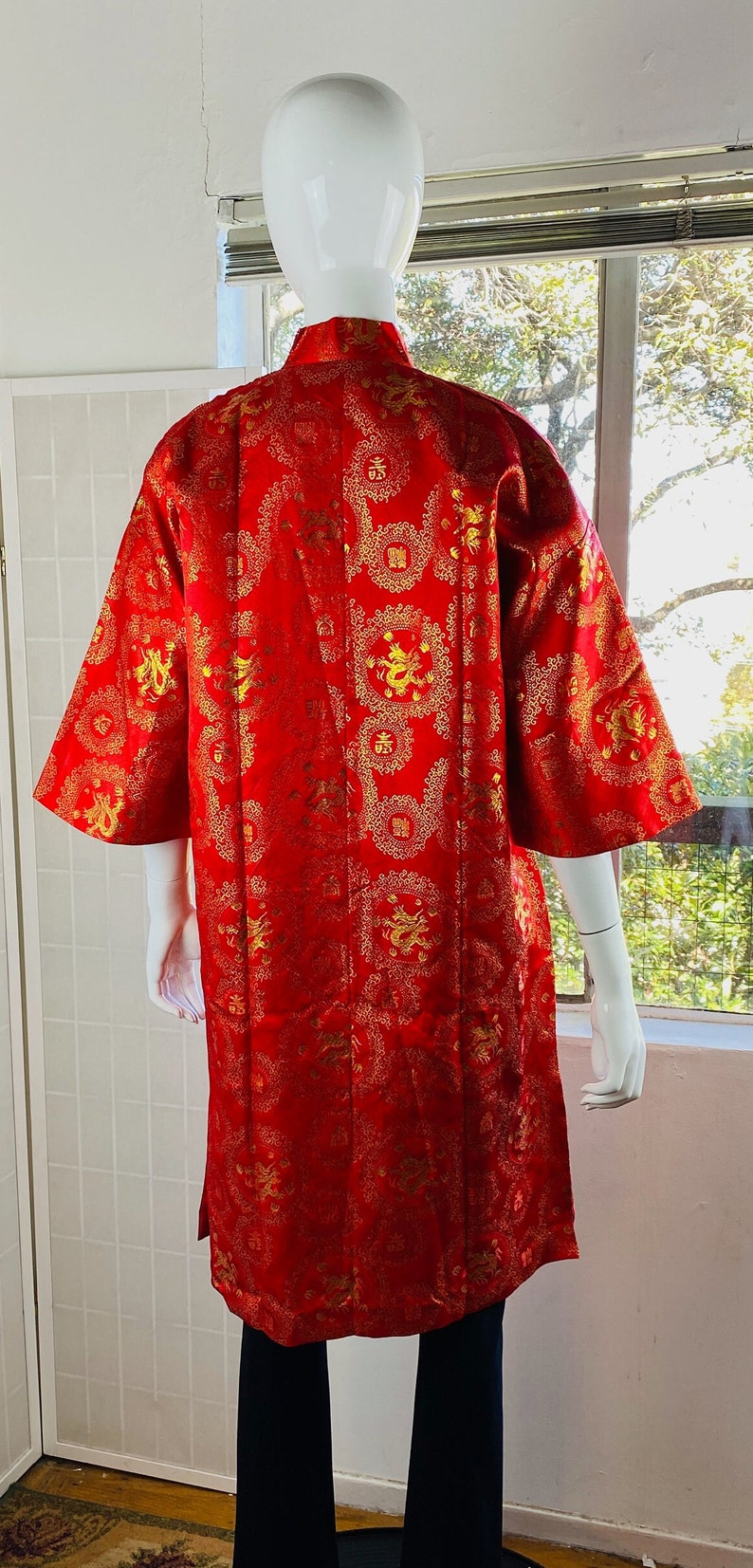 Vintage Red & Gold Rayon Embroidered Asian Robe W/ Patch Pockets. - Etsy