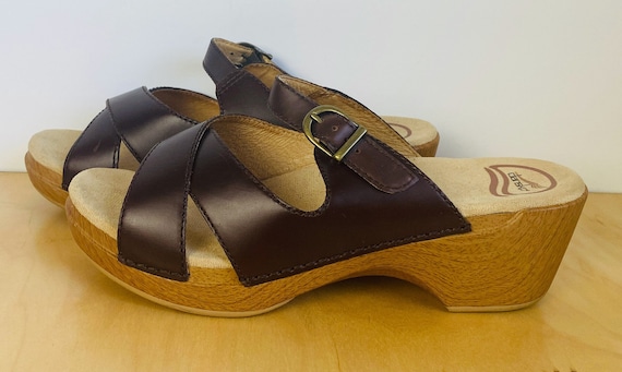 Dansko womens leather slides clogs, 41. - image 5