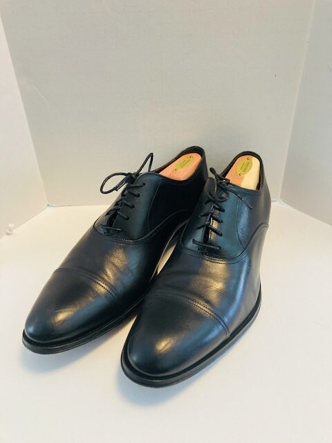 Too Boot New York, Derby, Black Leather Dress Shoes. 10.5  display picture 2