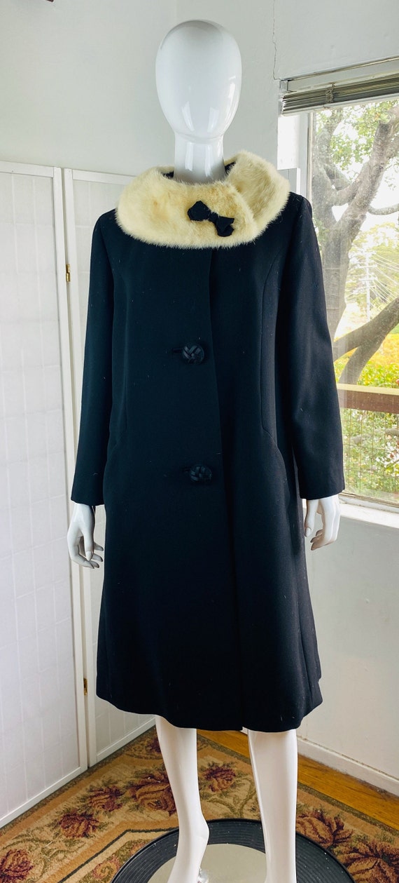 Vintage Benton's South Bend IN, Black Winter Coat 