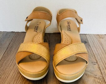 NWOB, Arcopedico Harley Womens Leather Wedges, 10.5 11 / 42.