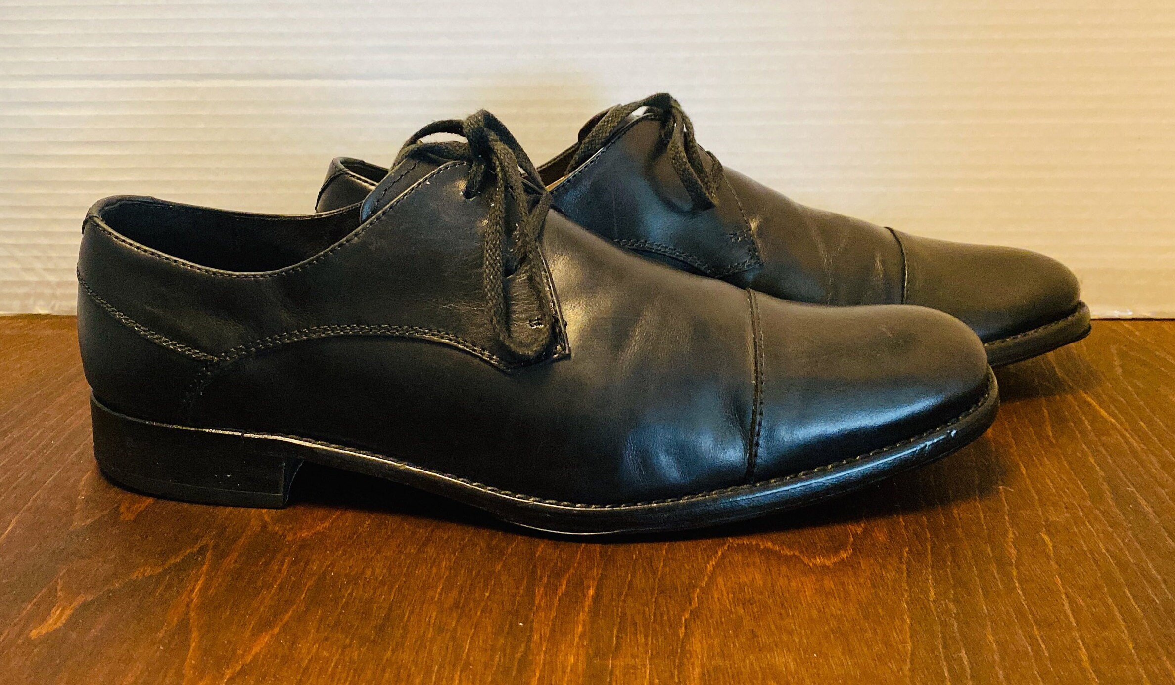 John Varvatos USA Mens Black Leather Cap Toe Oxfords Shoes  display picture 1