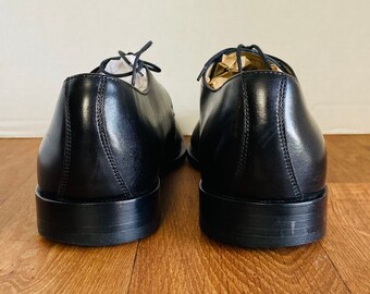 Cole Haan Mens Black Crosshatch Leather Derby Plain Toe  display picture 1
