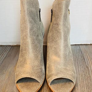 J M Boots - Etsy display picture 1