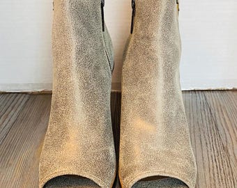 NWOB, Donald J Pliner, Italy, Kara, Womens Leather Zipper Ankle Boots, 11 M