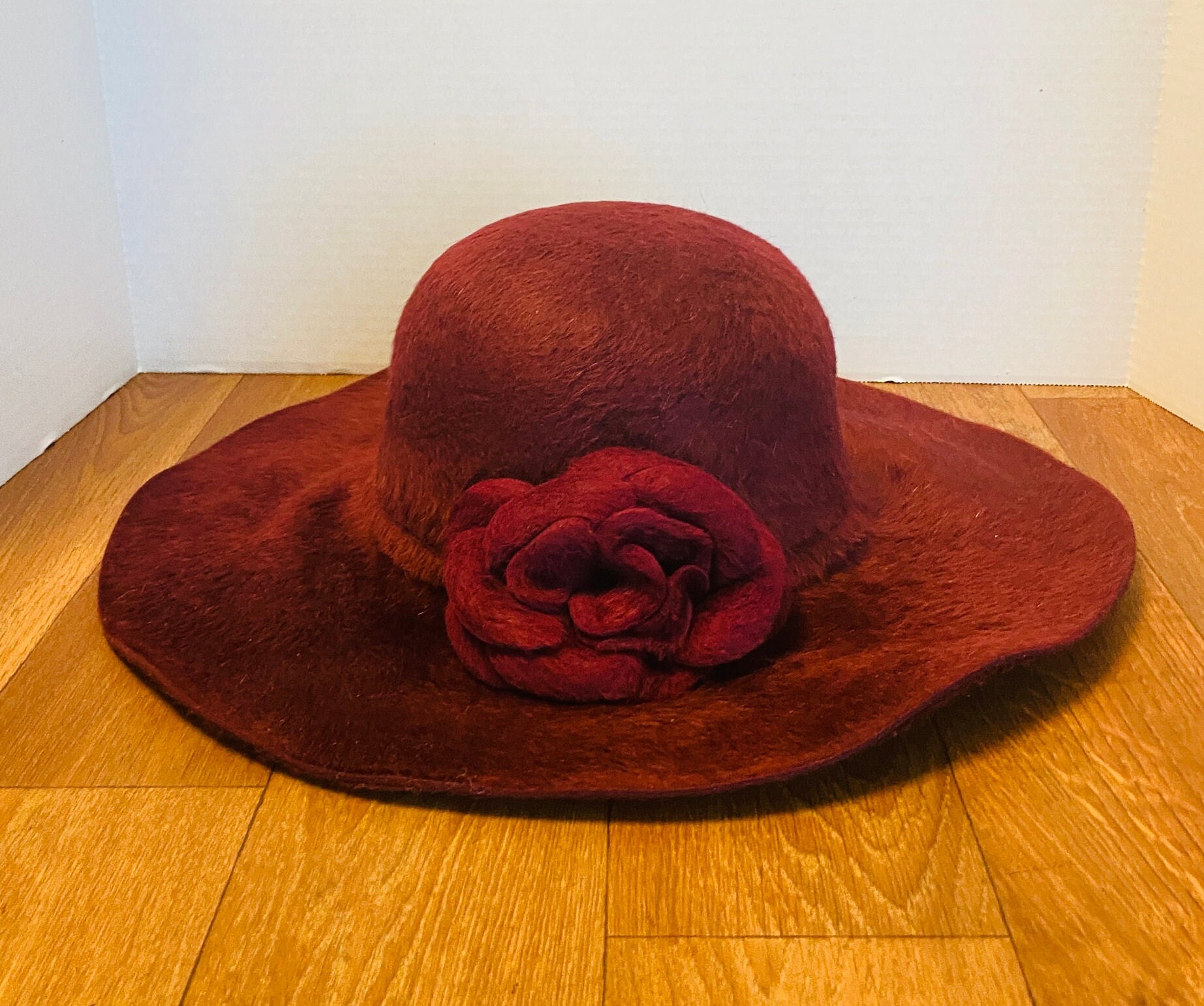 NWT Jeanne Marie Burgundy Color Brim Hat W/flower. - Etsy display picture 2