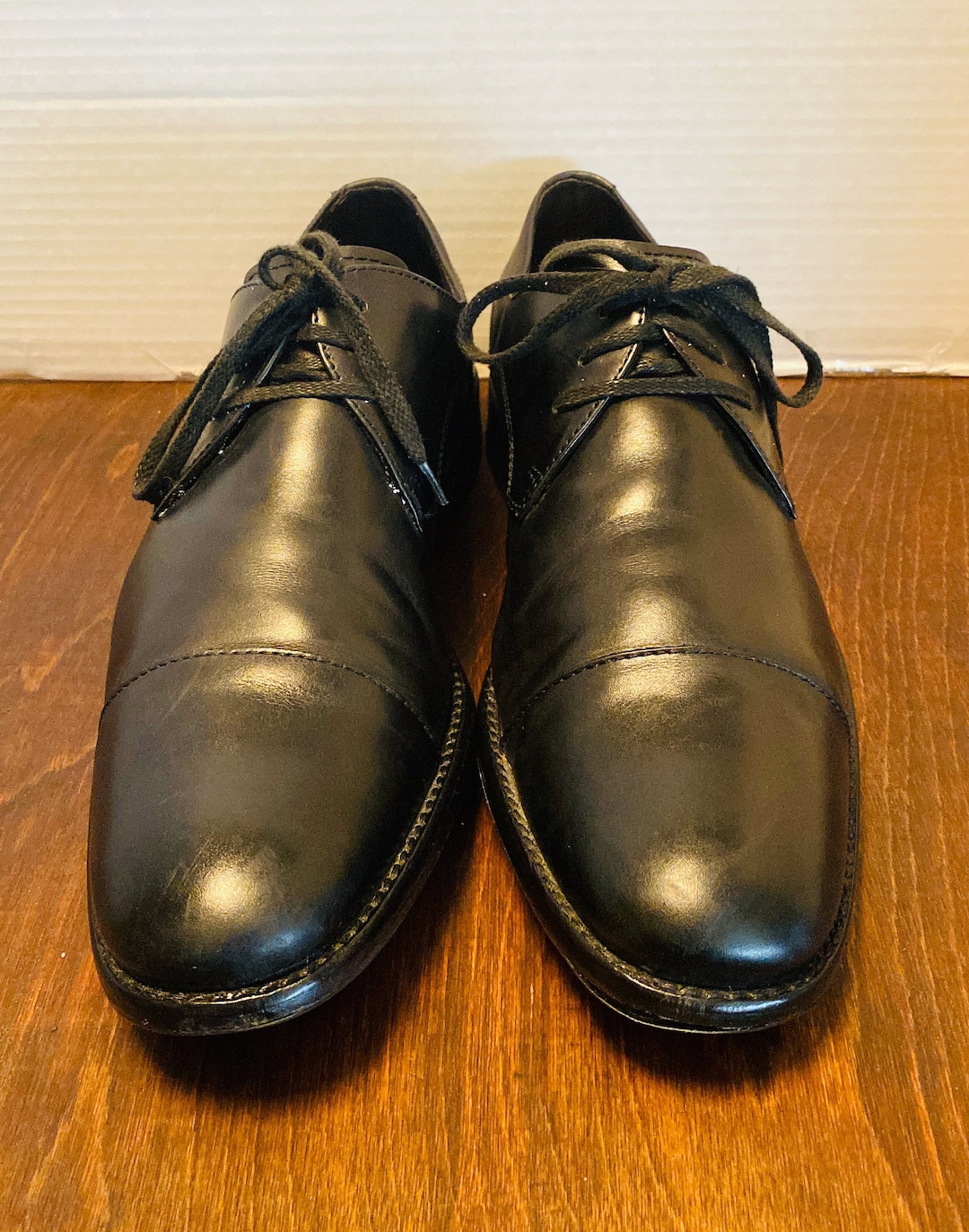 John Varvatos Black Leather Cap Toe Oxford Men 9 Made In Italy John Varvatos | Shoes | John Varvatos Black Leather Cap Toe  main image 2