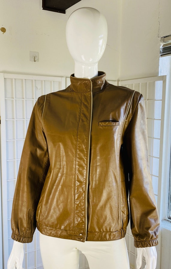 Vintage Womens Carmel Color Leather Jacket w/ Pipi
