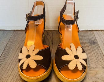 Arche, France, Womens Flower Motif Wedge Sandals, US 8 M / EU 38.