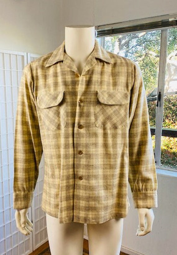 Vintage mens Pendleton wool plaid shirt, M.