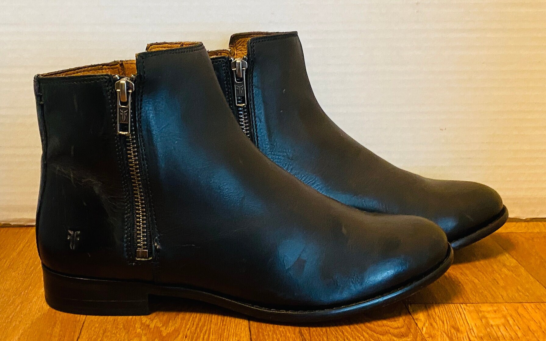 frye carly double zip leather bootie