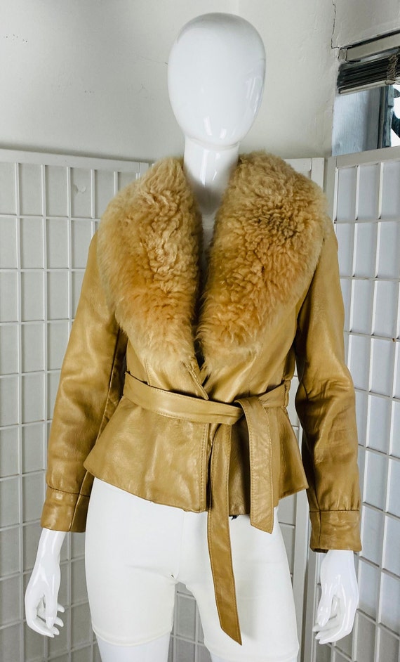 Vintage Womens Camel Color Leather Jacket w/ Shear