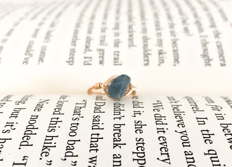 Rhea handmade metal wire ring