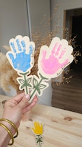 Wooden flower to paint – Teacher's Day gift with handprint – teacher – end-of-year gift – teaching assistant – nanny – school product logo