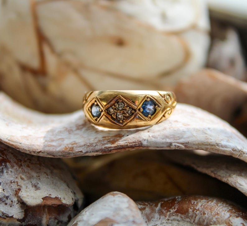 Antique Sapphire and Diamond Gypsy Ring, 18ct Gold, UK Size L/US Size 5