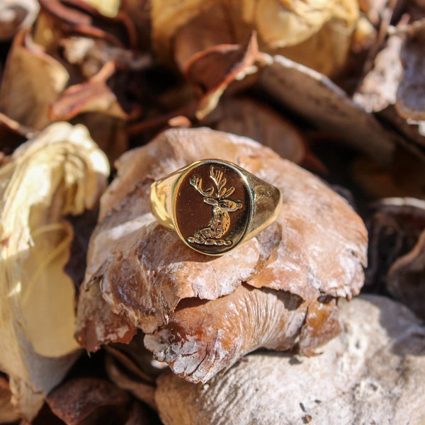 Vintage Stag signet ring, 9ct gold, UK size U/US size 10