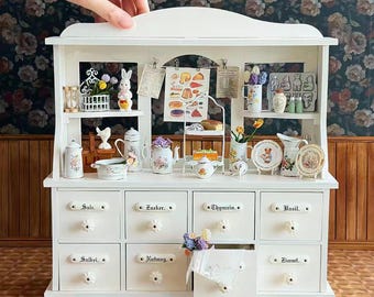 Puppenhaus Miniaturen Retro acht Schublade antiken Schrank,Mini Cartoon Tier Teller Modell