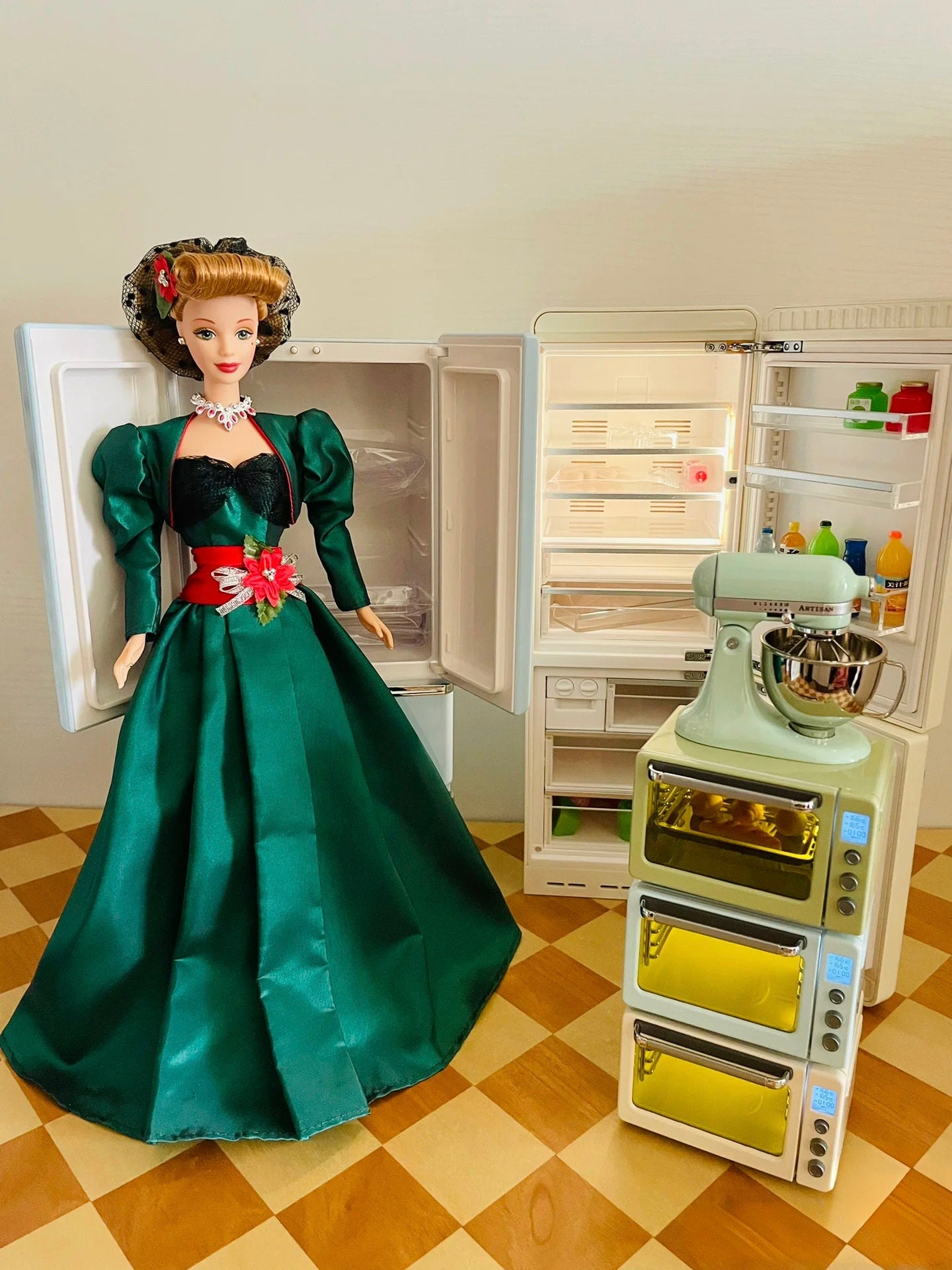Frigorifero Smeg in stile retrò in scala 1:12 per cucina in miniatura di casa delle bambole. - Italia