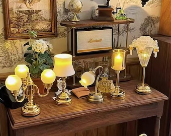Mini lampada da tavolo in legno per casa delle bambole 1/12 Lampada da