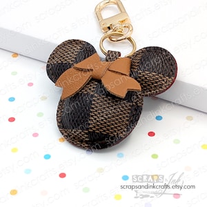 Louis Vuitton ミッキーマウス キーホルダー Louis Vuitton Mickey Keychain - Etsy
