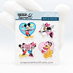 TRUE LOVE Juego de 4 adornos acrílicos para manualidades, tarjetas, accesorios para el cabello, regalos y decoración con temática de Disney- 40891