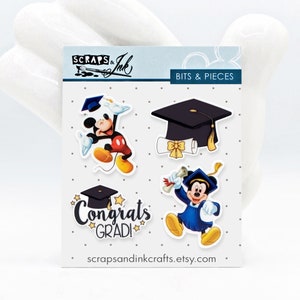 GRADUATE MOUSE Set mit 4 Acryl (Planar Resin) Verzierungen für Disney-Themen Basteln, Karten, Accessoires, Geschenke & Dekor - 41028