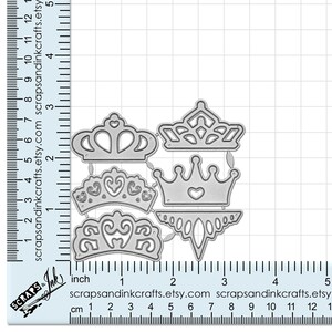 CROWNS Set med 6 metallstansar för prinsesspapperspyssel, klippböcker, kort, etiketter, presenter, dagböcker, gör-det-själv-fester och heminredning - 21031