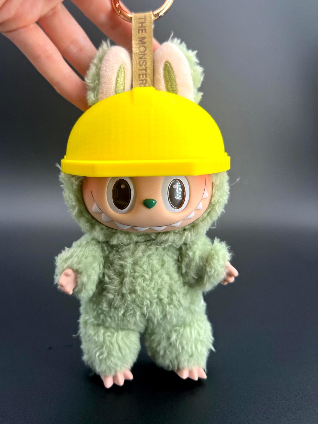 隠す のlabubu Mega Labubu Sketch 1000% Designer: Kasing Lung & POP MART
