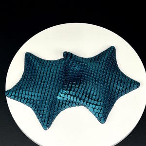 Articulated Starfish - Flexible Sensory Fidget - Relaxation Gift - 5 Inch Sensory Gift Glitter Blue
