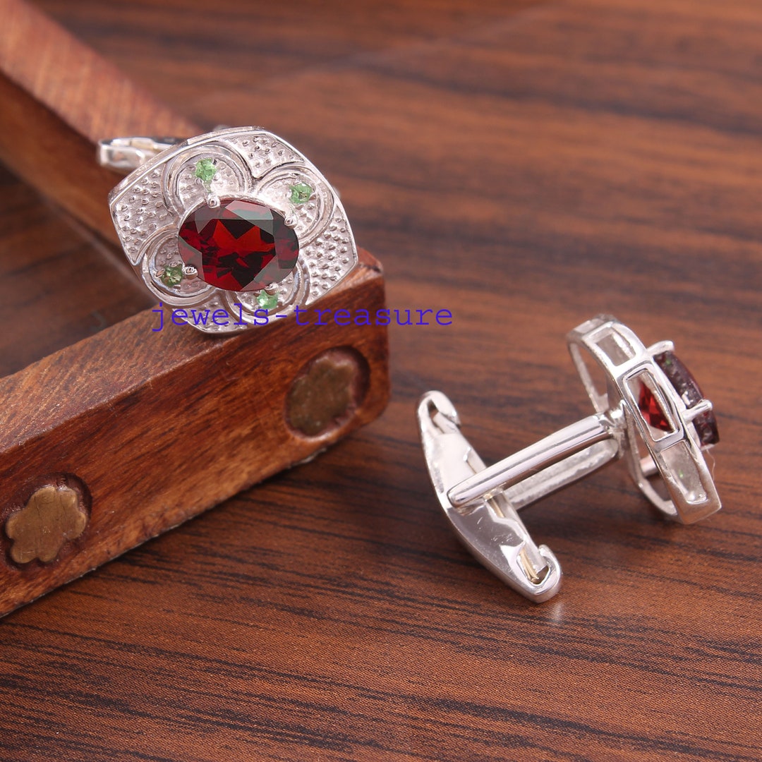 【新品・未使用】シルバーガーネットカフスボタン il_1080xN.3120927484_4g6u.jpg