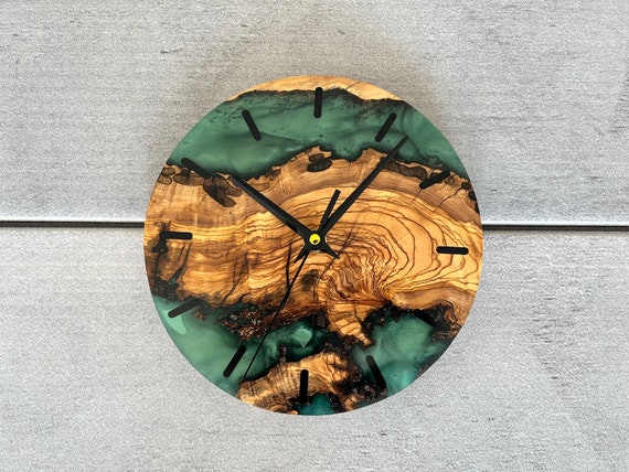 Emerald Green Epoxy Resin Olive Wood Clock: Live Edge Rustic Wall Art