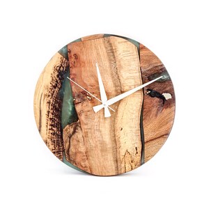 Emerald Green Epoxy Oak Wood Clock: Handmade Farmhouse Wall Art