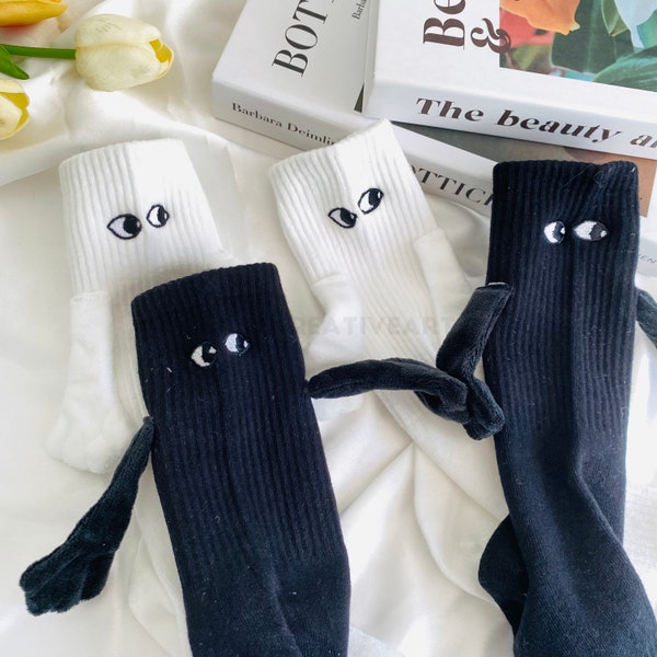 Kreative magnetische süße Handsocken, Baumwolle Stickerei Augen Socken, Hand in Hand Socken, weiße schwarze Mitte Waden Socken, Geschenk der besten Freunde