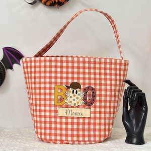 Halloween Custom Name Basket, Personalized Plaid Halloween Candy Basket, Trick or Treat Bag,Monogram Candy Halloween Bag,Kids Halloween Gift
