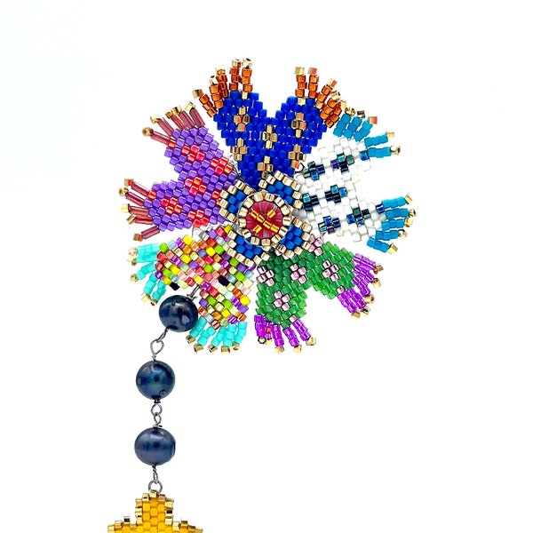 Broche multicolore en perles Miyuki, broche en perles BOHO, broche aux coeurs multicolores en Miyuki, broche en Miyuki