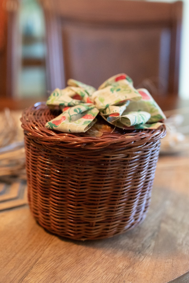 Vintage Wicker Basket w Strawberry Ribbon