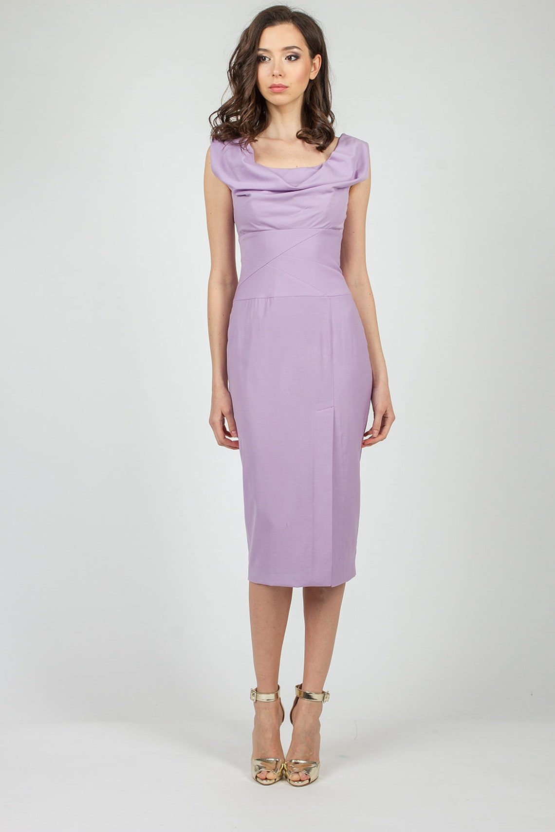 
30+  Wahrheiten in  A Linien Kleid Mit Abgesetzter Taille: A linien kleid mit abgesetzter taille.
